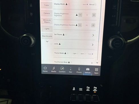 Used 2025 RAM 2500 Laramie image 33