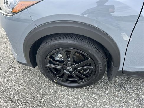 Certified 2024 Nissan Kicks SR image 10