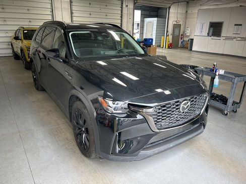 Used 2025 MAZDA CX-90 3.3 Turbo w/ Premium Sport Pkg image 8