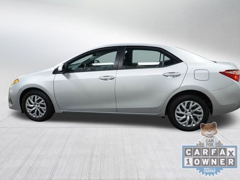 Used 2017 Toyota Corolla LE image 8