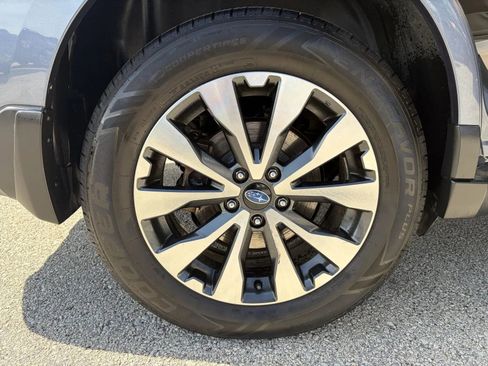Used 2015 Subaru Outback 2.5i Limited AWD/4WD image 9