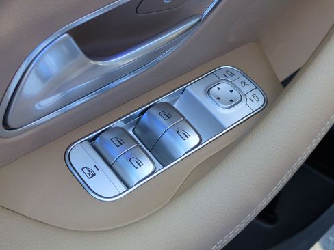 Certified 2026 Mercedes-Benz GLE 450 4MATIC image 13