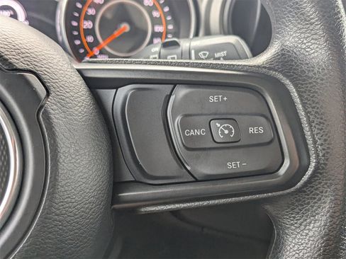 Used 2022 Jeep Wrangler Sport image 28