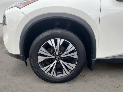 Used 2021 Nissan Rogue SV AWD/4WD image 14