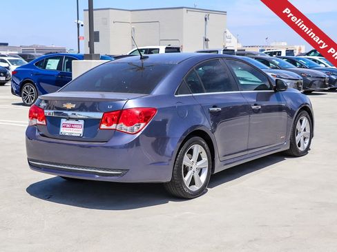 Used 2014 Chevrolet Cruze LT w/ Enhanced Safety Package FWD image 5