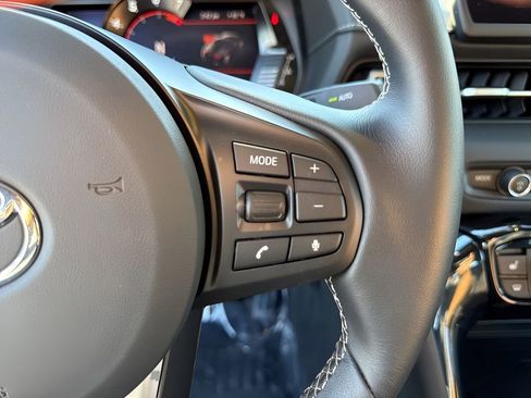 Used 2025 Toyota Supra image 12