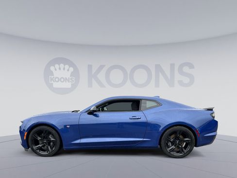 Used 2021 Chevrolet Camaro SS image 2