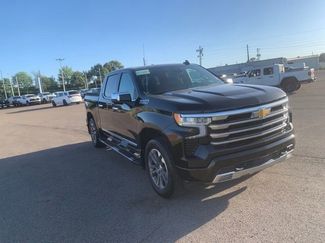 Used 2023 Chevrolet Silverado 1500 High Country AWD/4WD video 1