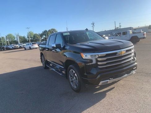 Used 2023 Chevrolet Silverado 1500 High Country AWD/4WD image 1