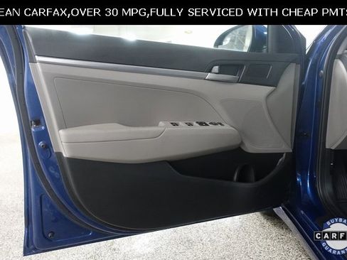 Used 2019 Hyundai Elantra SE image 9