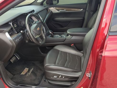 Used 2023 Cadillac XT5 Sportv w/ Platinum Package AWD/4WD image 11