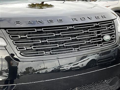 New 2025 Land Rover Range Rover Velar Dynamic SE image 34