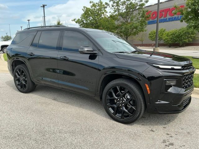Used 2024 Chevrolet Traverse RS w/ LPO, Floor Liner Package AWD/4WD image 3