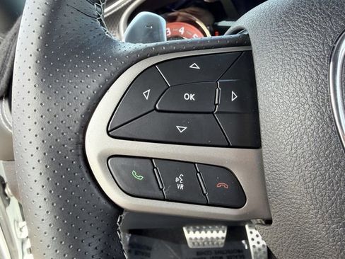 Used 2022 Dodge Challenger SRT Hellcat RWD image 8