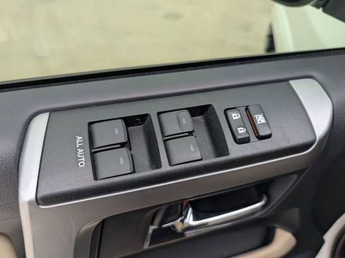 Used 2023 Toyota 4Runner SR5 Premium w/ Moonroof Package image 22