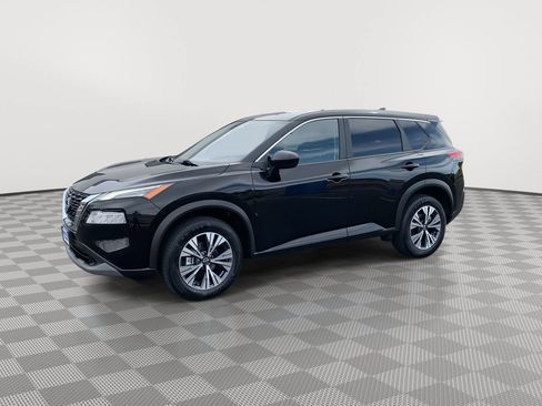 Used 2023 Nissan Rogue SV FWD image 3