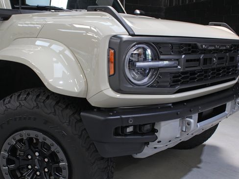 Used 2025 Ford Bronco Raptor w/ Interior Carbon Fiber Pack AWD/4WD image 10