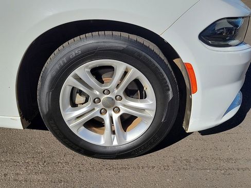 Used 2022 Dodge Charger SXT image 5