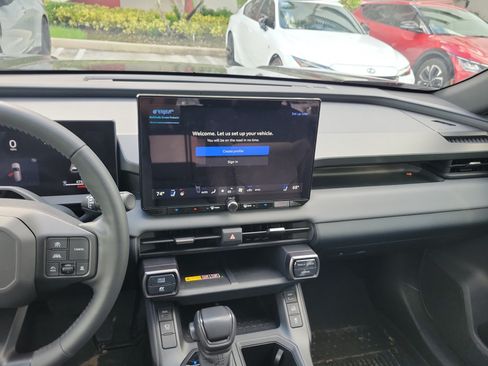 Used 2026 Toyota RAV4 XSE w/ Weather Package AWD/4WD image 19