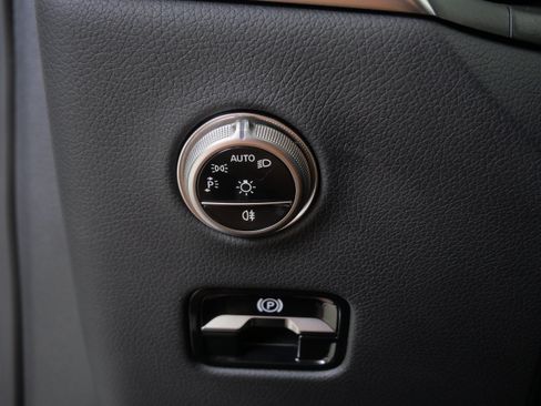 Certified 2026 Mercedes-Benz GLC 300 4MATIC image 29