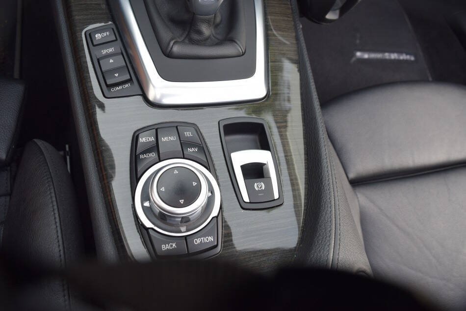 Used 2014 BMW Z4 sDrive35is RWD image 59