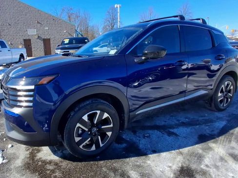 Used 2026 Nissan Kicks SV w/ Cold Weather Package image 4