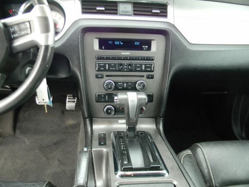 Used 2012 Ford Mustang Premium image 8