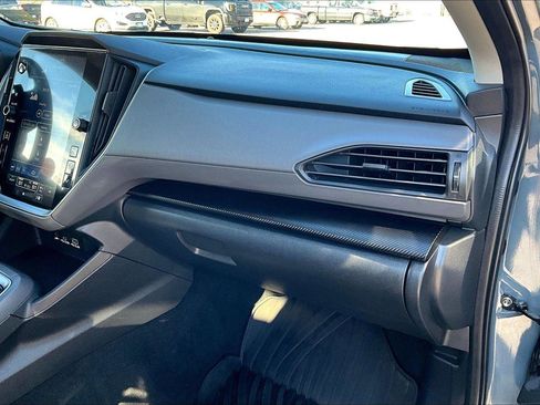Used 2024 Subaru Crosstrek 2.0i Premium image 14