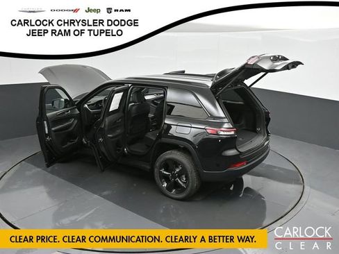 New 2025 Jeep Grand Cherokee Altitude image 82