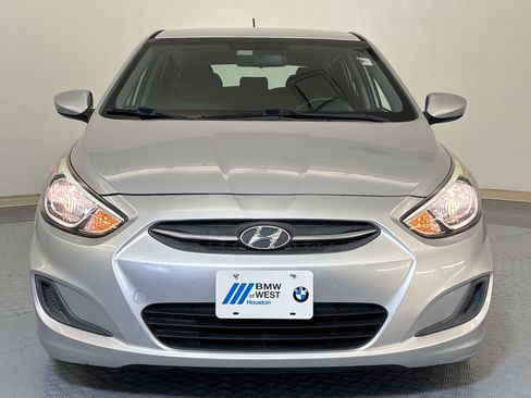 Used 2017 Hyundai Accent SE FWD image 6