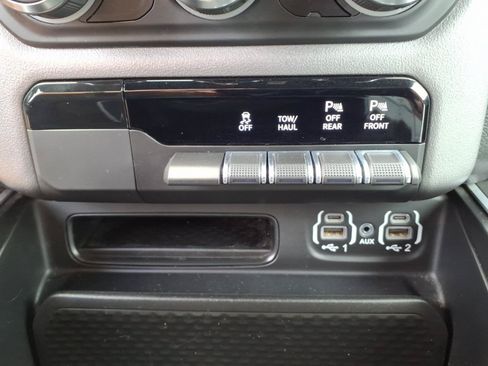 Certified 2023 RAM 1500 Big Horn AWD/4WD image 15