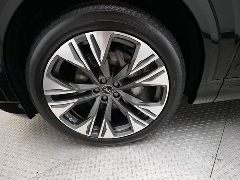 New 2026 Audi Q8 Premium Plus AWD/4WD image 28