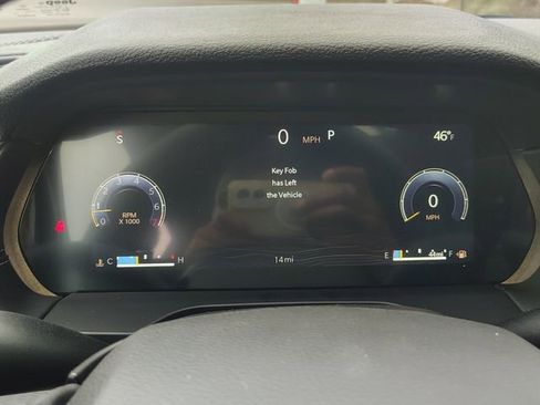 New 2025 Jeep Grand Cherokee Altitude w/ Trailer Tow Package image 17