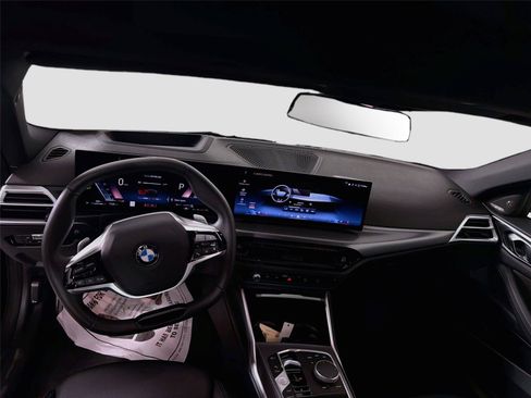 Certified 2026 BMW 430i xDrive Convertible AWD/4WD image 23