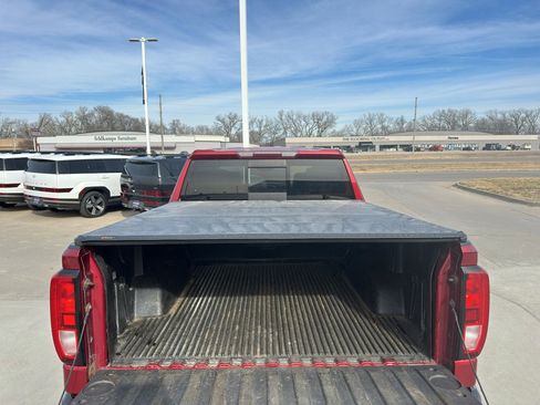 Used 2019 GMC Sierra 1500 Elevation image 10