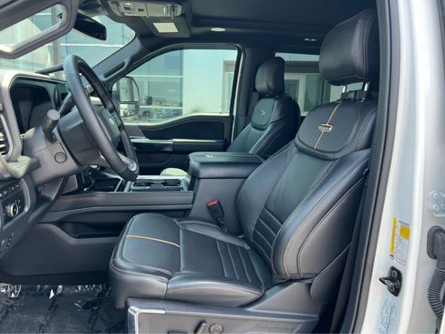 Used 2024 Ford F350 Platinum AWD/4WD image 28