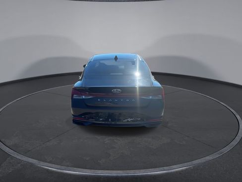 Used 2022 Hyundai Elantra SEL w/ Convenience + Premium Package image 13