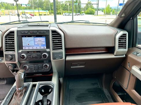 Used 2019 Ford F150 King Ranch w/ Equipment Group 601A Luxury AWD/4WD image 20