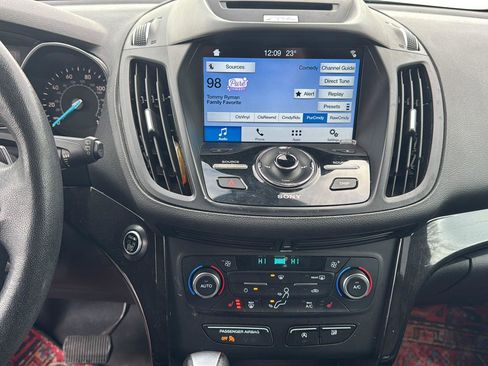 Used 2017 Ford Escape Titanium image 15