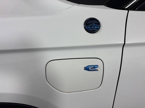 Used 2023 Jeep Grand Cherokee Trailhawk w/ Luxury Tech Group III AWD/4WD image 12