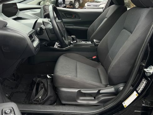 Used 2024 Toyota Prius LE image 17