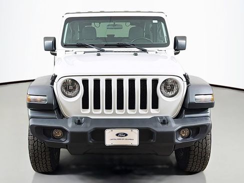 Used 2023 Jeep Wrangler Sport AWD/4WD image 9