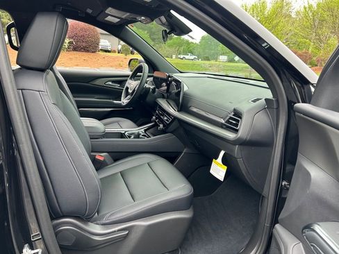 New 2026 Chevrolet Traverse LT FWD image 39