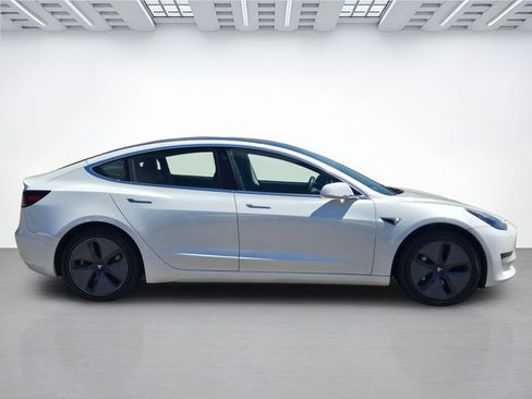 Used 2020 Tesla Model 3 Standard Range Plus RWD image 3