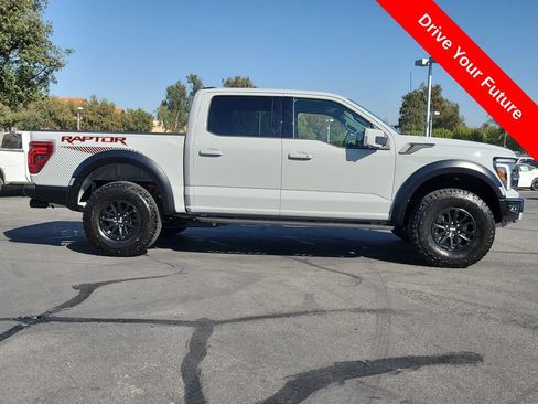 Used 2026 Ford F150 Raptor AWD/4WD image 37