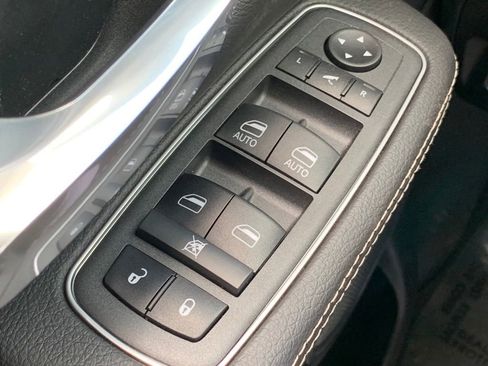 Used 2022 RAM 1500 Laramie image 35