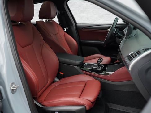 Used 2023 BMW X4 xDrive30i w/ M Sport Package image 25