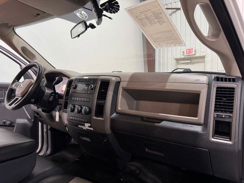 Used 2011 RAM 5500 2WD Regular Cab w/ ST Decor Group image 15