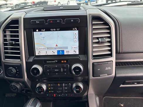 Used 2018 Ford F150 Platinum w/ Equipment Group 701A Luxury image 9