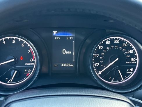 Used 2023 Toyota Camry SE w/ Convenience Package image 23